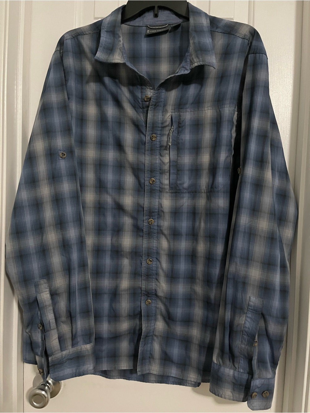 Free Country Blue Plaid Long Sleeve Button-Down Shirt